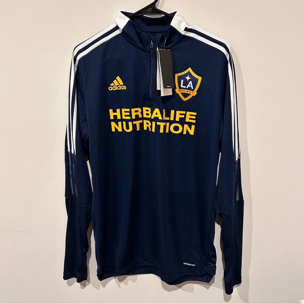 Adidas pullover - Picture 1 of 5